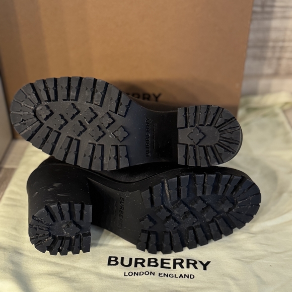 Burberry Black Leather Ankle Boots - Picture 3 of 7